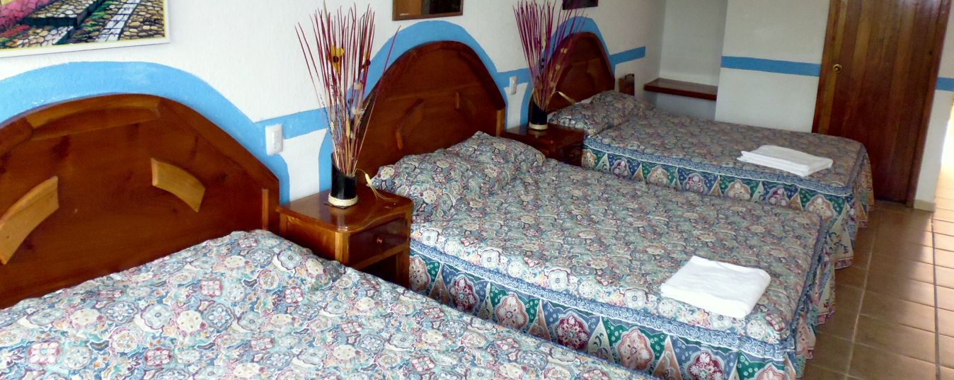 Con 3 camas matrimoniales